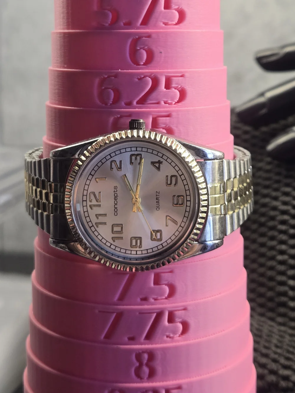 Concepts Men's Two-Tone Gold and Silver Quartz Watch